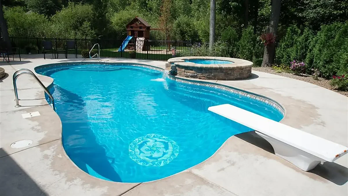 full moon spa slide 4