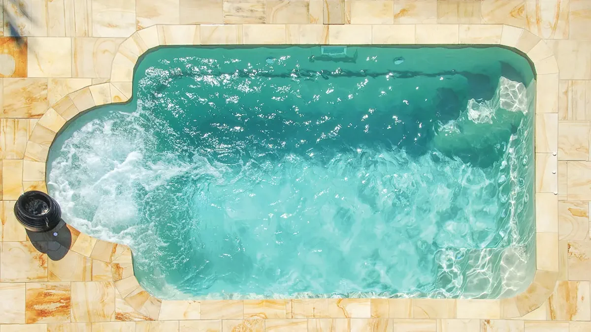 the courtyard roman™ slide 4