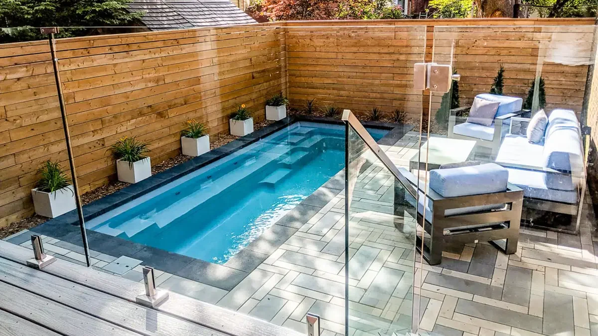 the fiji plunge™ slide 4