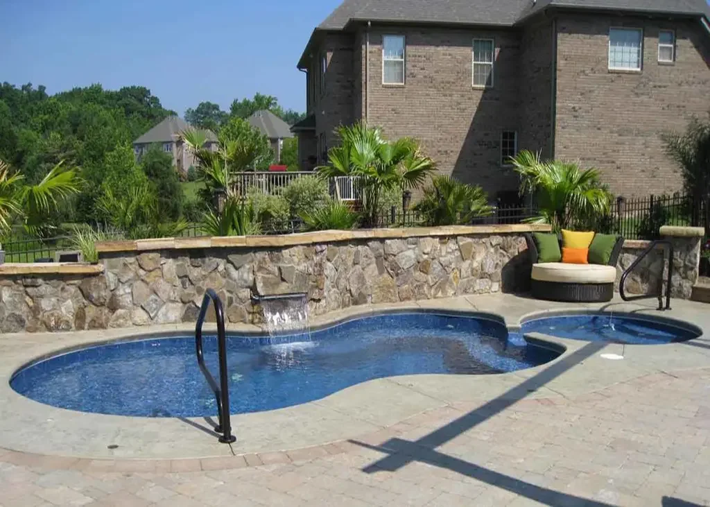 the amalfi square spa slide 3