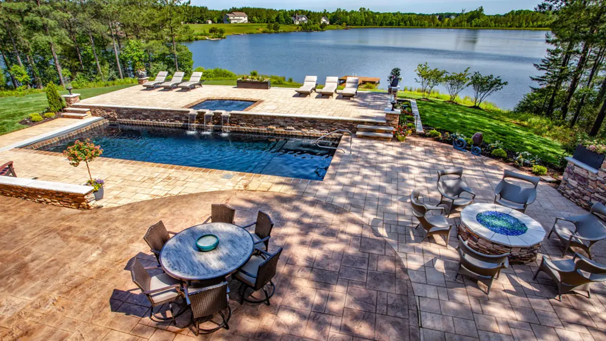 the pinnacle™ 40 slide 4