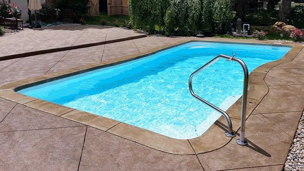 the rio pool slide 2