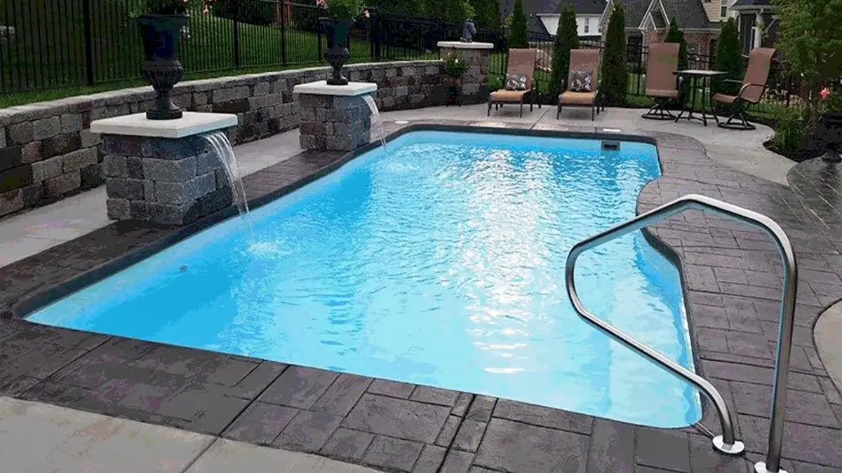 the rio pool slide 3