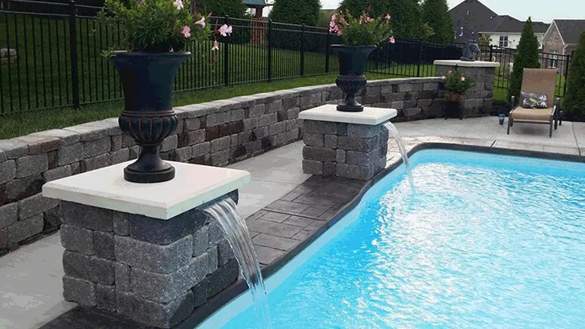 the rio pool slide 4